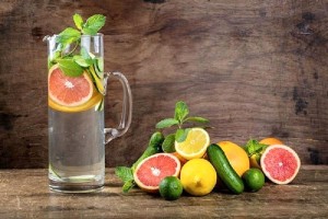 Nước Detox Giảm Mỡ Bụng: Bí Quyết Vòng Eo Thon Cho Tết