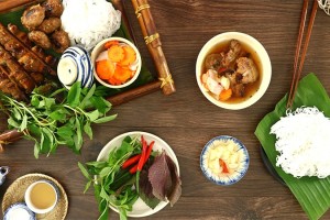 Bún chả Hà Nội chuẩn vị: Bí quyết chiên giòn không dầu