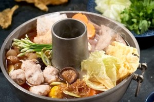 Lẩu Tả Pí Lù Miền Tây: Nấu Ngọt Thanh, Chua Nhẹ Chuẩn Vị