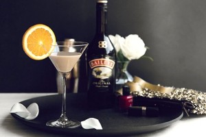 Rượu Liqueur: Rượu Mùi hay Rượu Mạnh – Sự Khác Biệt