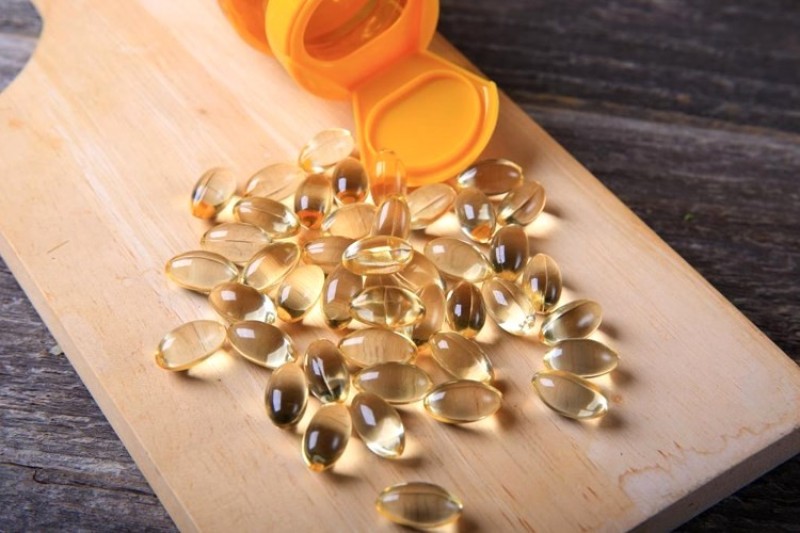 Vitamin E uống: Bôi trực tiếp lên mặt – Có nên hay không?