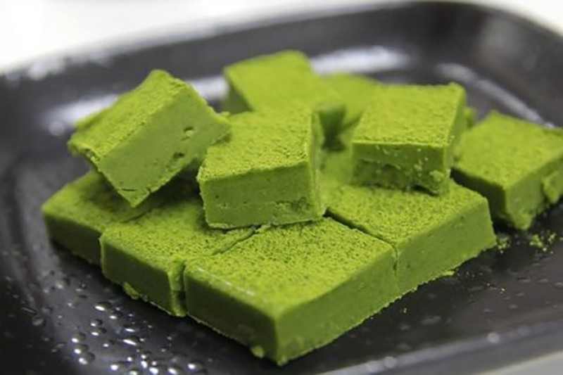 Công thức làm socola matcha trà xanh mềm thơm, béo ngậy