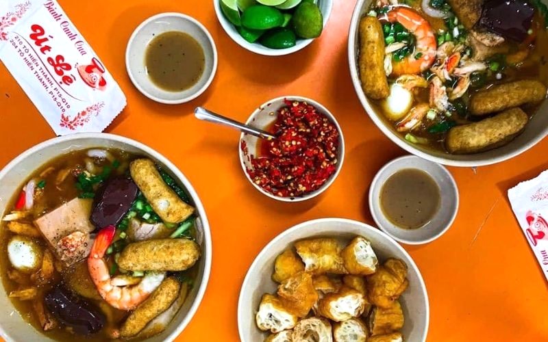 Bánh canh cua Út Lệ