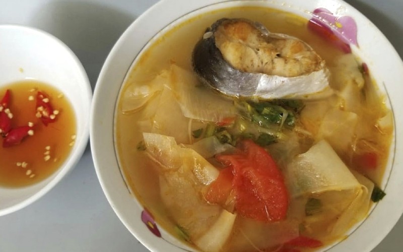 Canh chua cá ba sa