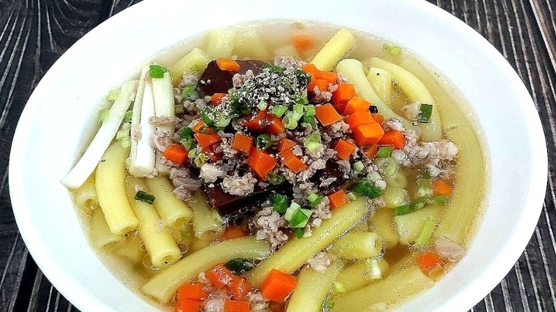 Nui thịt bò: Bữa sáng nhanh, đầy năng lượng