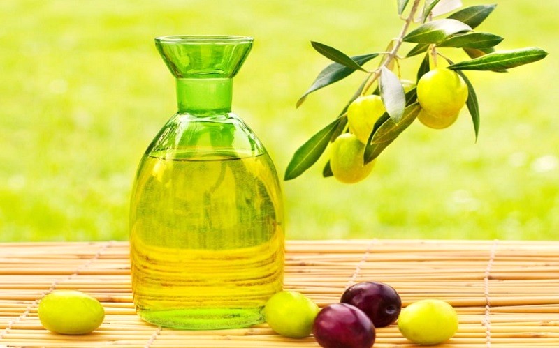 Công dụng của dầu olive cho sức khỏe và sắc đẹp.