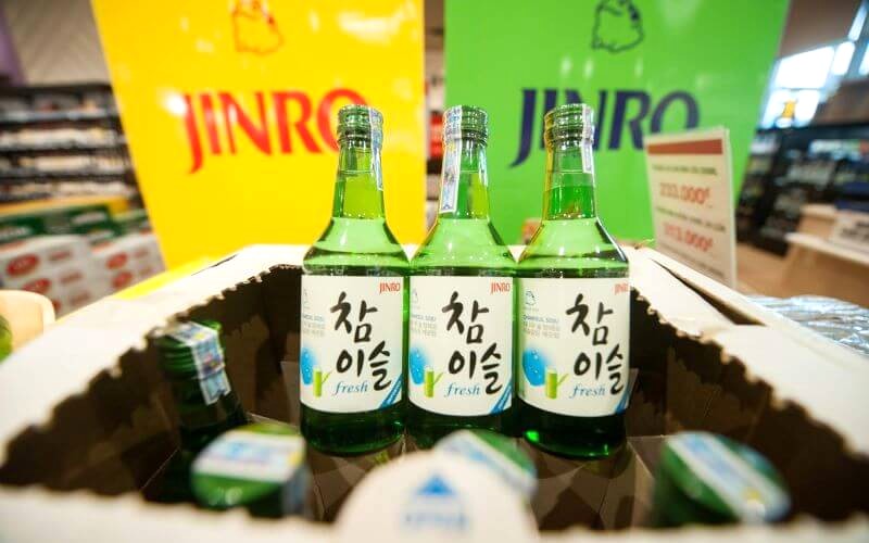 Giá Soju & cách uống chuẩn Hàn Quốc