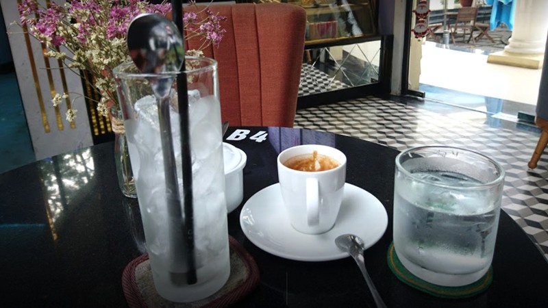 Nguyệt Quế Coffee