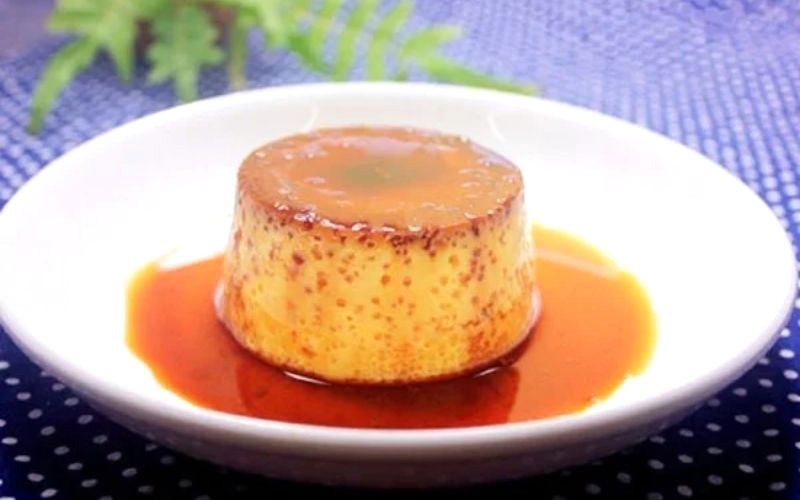 Bánh flan bị rỗ