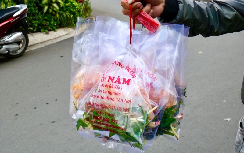 Bánh tráng trộn cô Năm