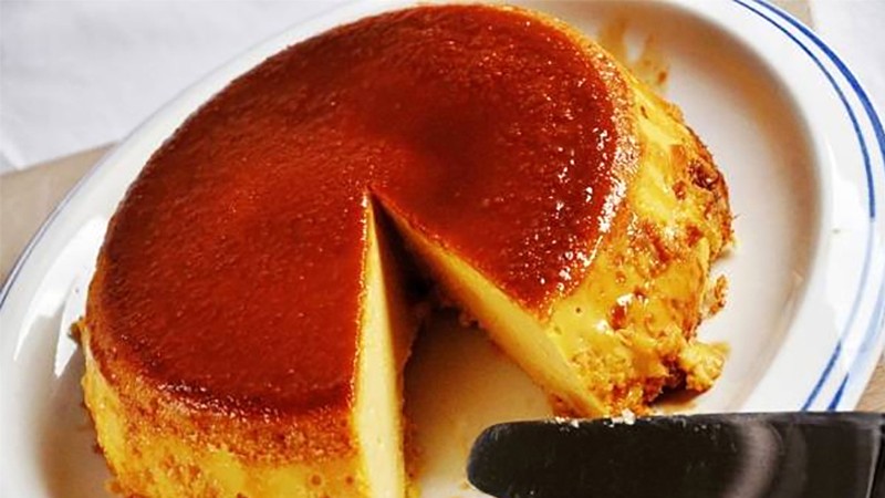 Bánh flan mịn mượt, không rỗ cần hấp bao lâu?