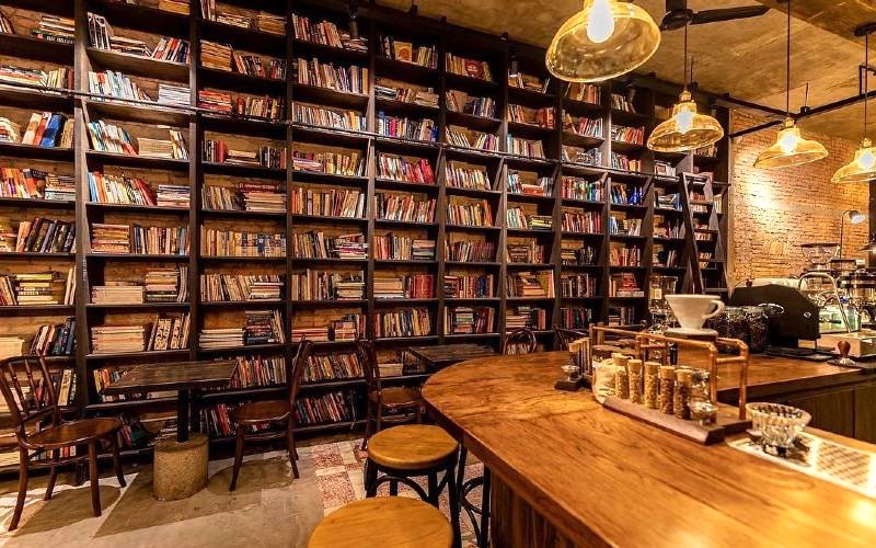 Elephant Books & Coffee