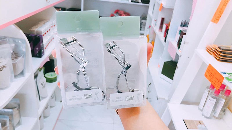 Kẹp bấm mi The Face Shop Daily Beauty Tools