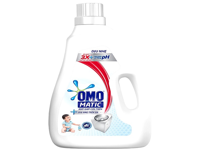 So sánh nước giặt Omo: giá & công dụng