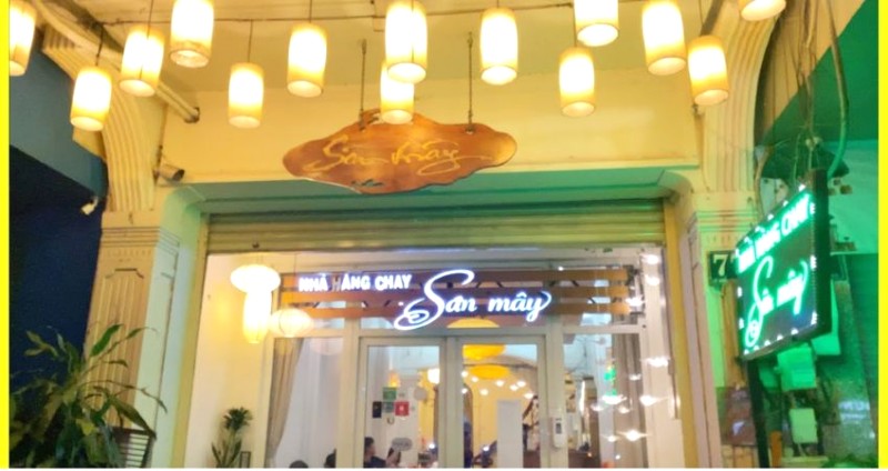 Quán chay Sân Mây, Quận 1