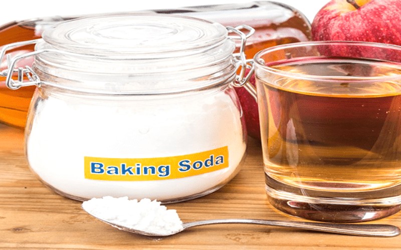 Baking soda, thuốc tẩy và giấm