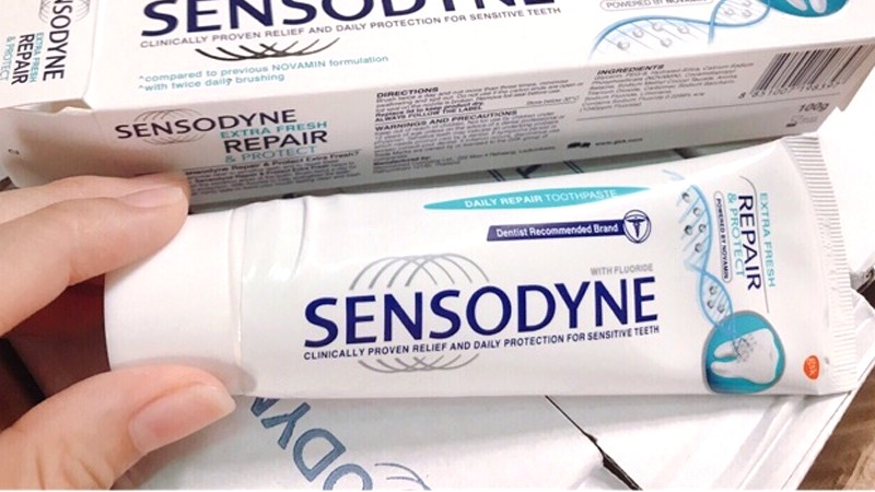 Kem đánh răng Sensodyne Bảo vệ & Làm mới