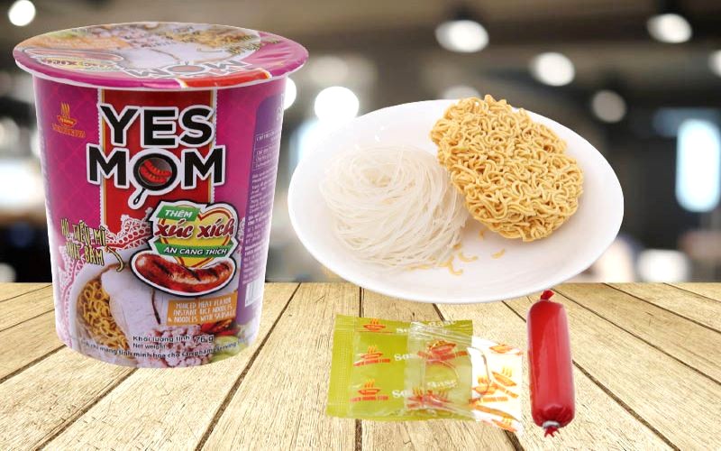 Hủ tiếu mì YES MOM thịt bằm