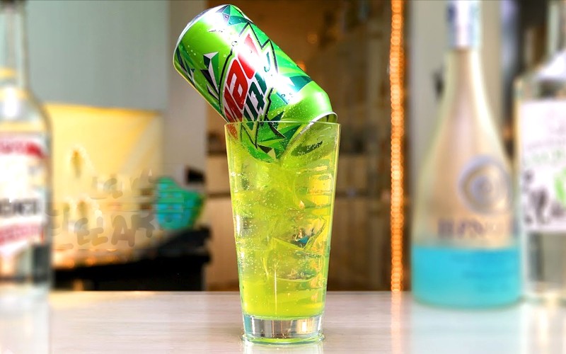 Mountain Dew ngon hơn với đá.