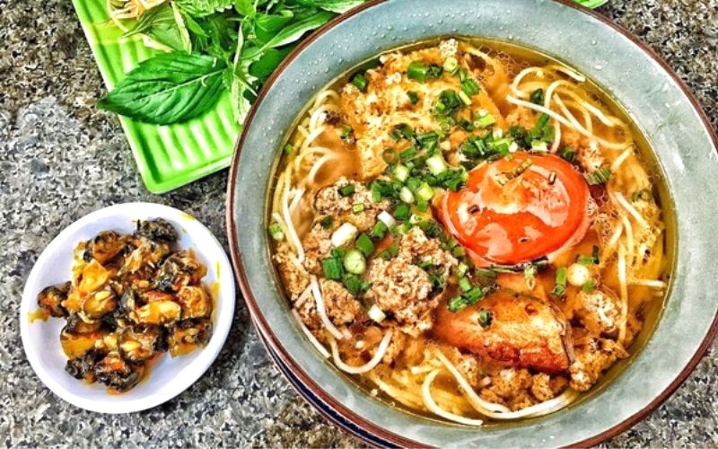 Bún riêu ốc Hà Nội