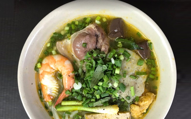 Bánh Canh Miền Trung - Đường Số 13