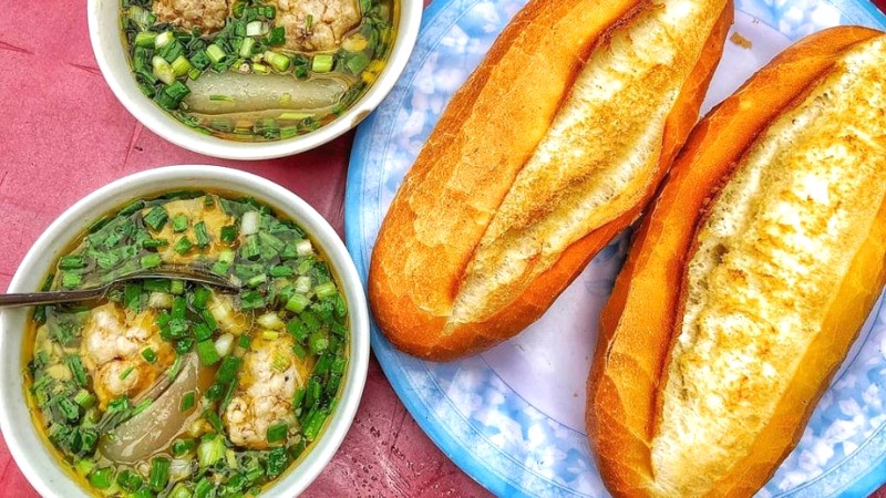 Bánh Mì Xíu Mại Đà Lạt