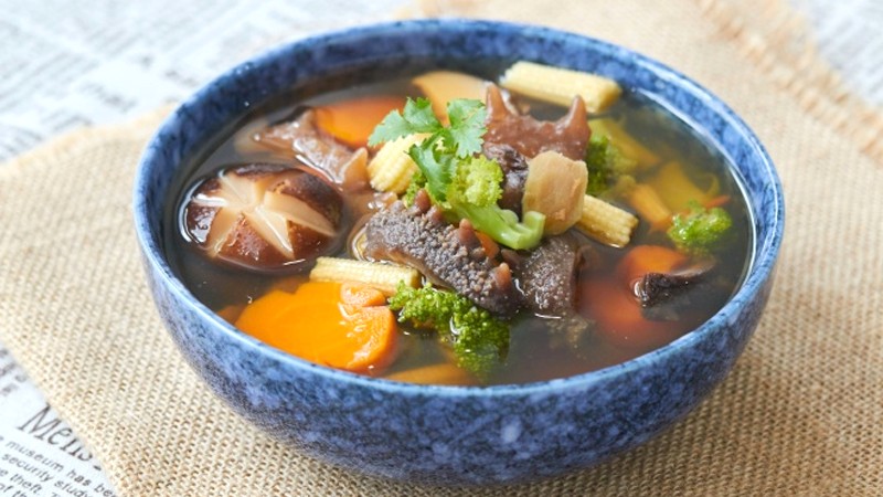 Canh hải sâm rau củ