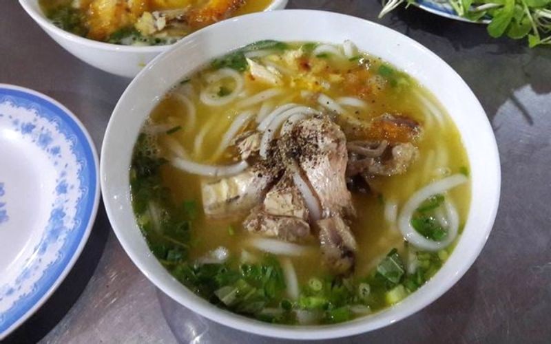 Bánh canh cá lóc Cường Đô La