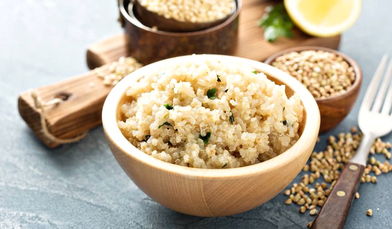 Quinoa: Lợi ích & nơi mua.