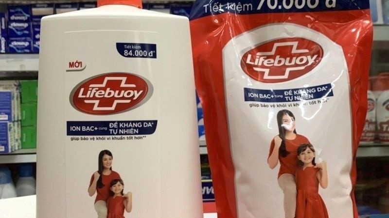 Sữa tắm Lifebuoy đỏ: Bảo vệ da nhạy cảm.