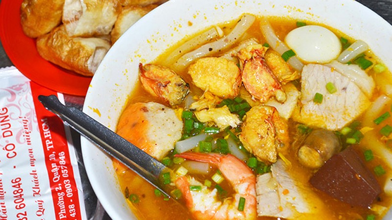 Bánh canh cua gia truyền cô Dung