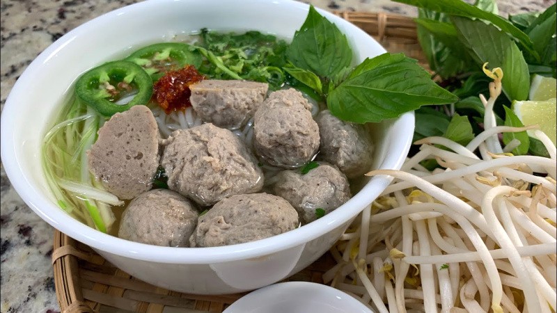 Phở bò viên Hớn Hưng