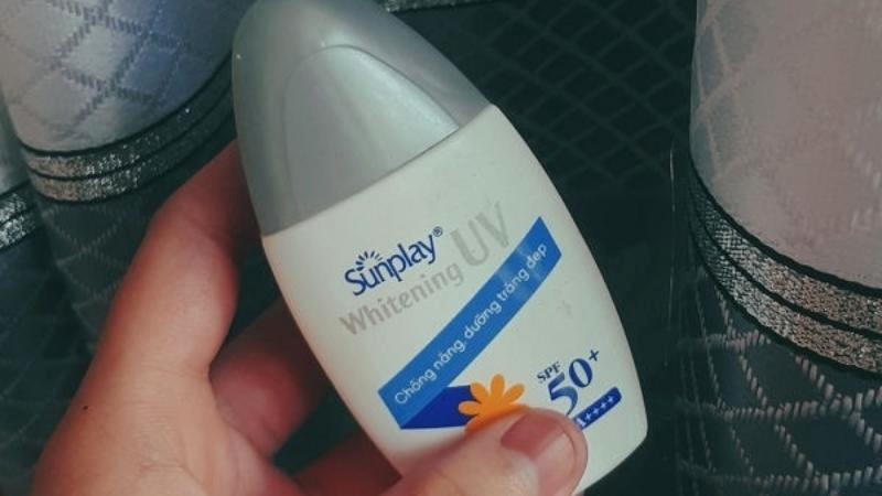 Kem chống nắng trắng da Sunplay SPF50+ PA++++