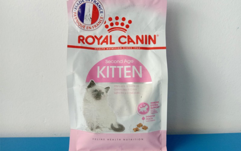 Thức ăn hạt Royal Canin