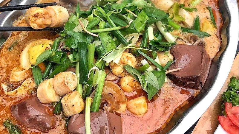 Lẩu lòng bò ấm áp, thơm ngon cho cả nhà