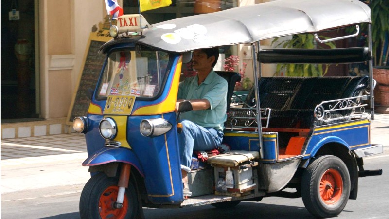 Tuk Tuk phổ biến ở Thái Lan.