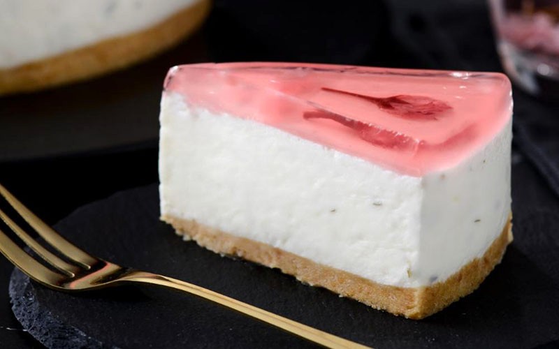 Bánh cheesecake Nhật chua ngọt.