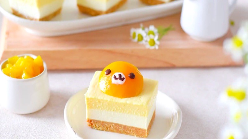 Cheesecake đào ngâm xinh xắn.