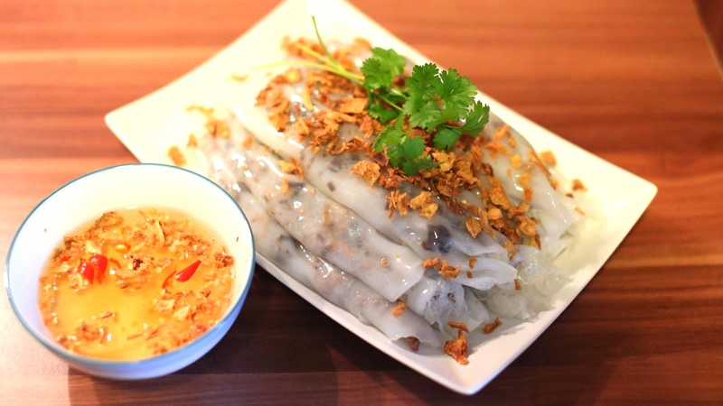 Bánh cuốn từ cơm nguội