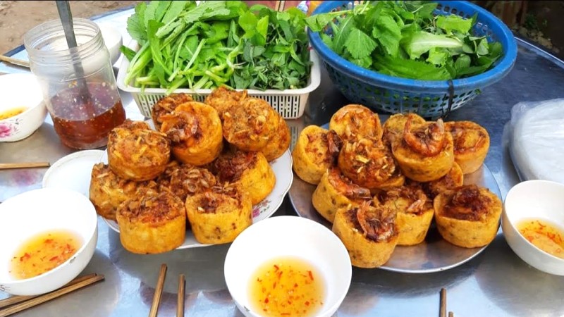 Bánh cống: Đặc sản Khmer.