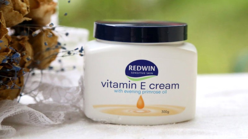 Kem dưỡng ẩm Redwin Vitamin E cream