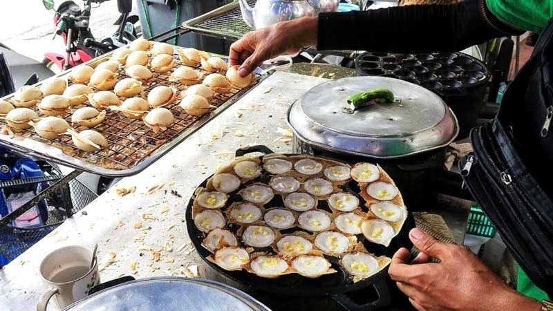 Khanom krok - Bánh dừa