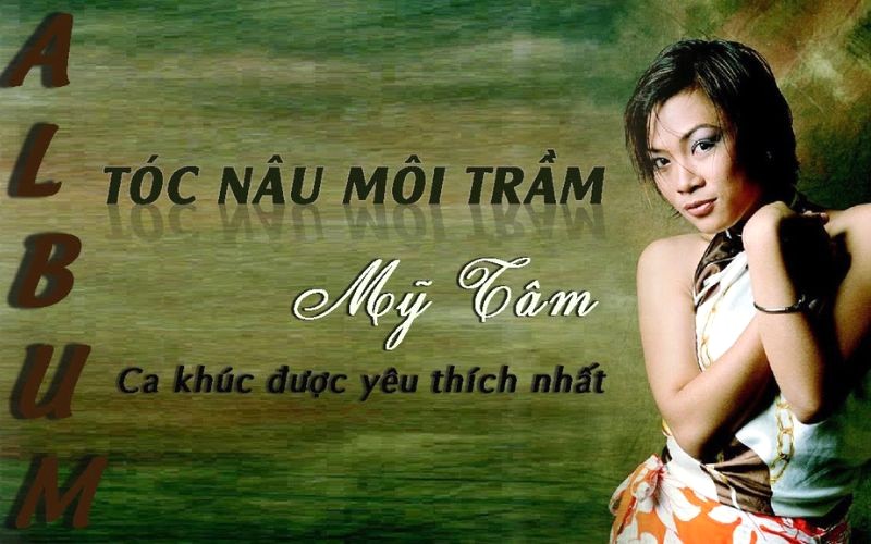 Tóc nâu môi trầm