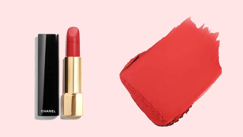 Son Chanel 57 Rouge Feu, đỏ cam nồng nàn.