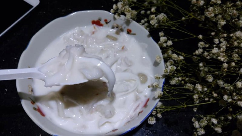 Chè dừa dầm