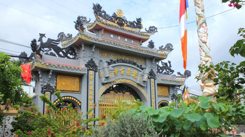 Linh Thứu tịnh lặng.