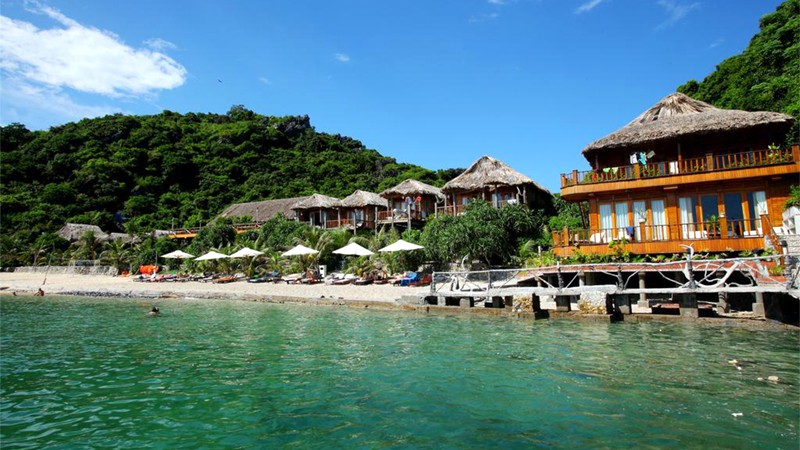 Monkey Island Resort