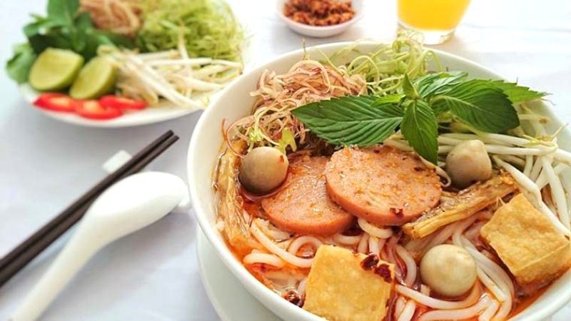 Bún bò Huế chay