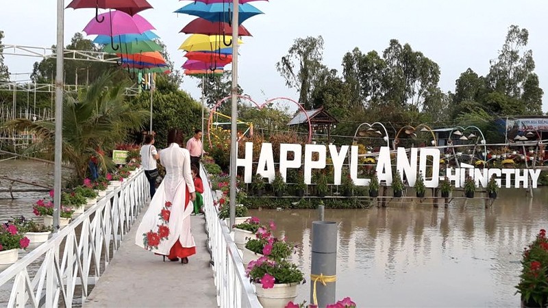 Happy Land Hùng Thy: Vui chơi, ăn uống lý tưởng ở Sa Đéc.