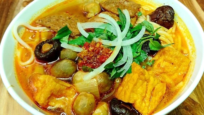 Bún chay nấm sa tế